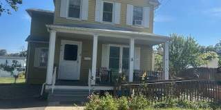 1047 Stratton Place Gallery 1