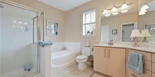 RARE FIND ALICANTE CONDOMINIUMS - 3 BEDROOMS / 3 BATHROOMS Gallery 15