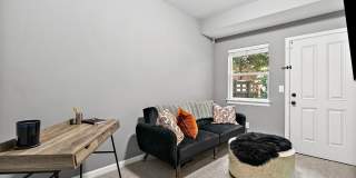 4Bd/2.5Ba Renton Townhome Gallery 5