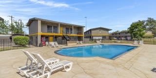 410 Heights Gallery 15