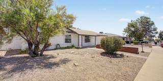 3 bed/2 bath Mesa home with a pool Gallery 3