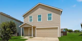 Beautiful 4-Bedroom Home with Golf & Clubhouse Access Gallery 4