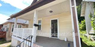 303 Lexington Court Gallery 20