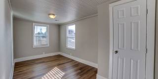2509 East 7th Street Gallery 15
