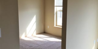 Mckenze Square Apartments Gallery 22