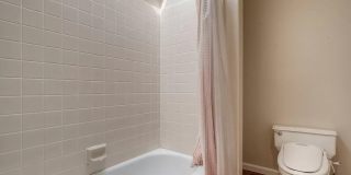 Excellent 4 Bed 2.5 bath Home in a Gated Community Gallery 16