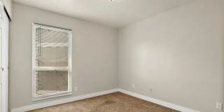 Spacious Centennial Condo Gallery 20