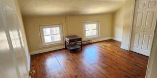 West Chester Historic Townhome - 4 bedrooms, 1 bath Gallery 36