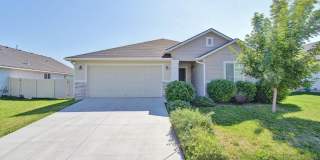 Immaculate Single-Level Home in Quiet Neighborhood Gallery 1