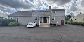 1000 N YORK Road unit: 002 Gallery 1