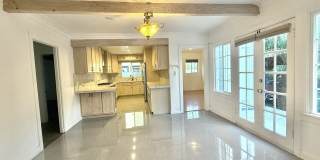 2701 S Harcourt Ave Gallery 11