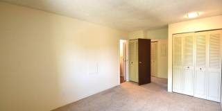 SHORT TERM RENTAL FOR SPRING 2026! 3 Bedroom, 2 Bathroom Penthouse Condo Gallery 12