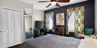 2623 EMERALD Street Gallery 19