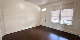 4 Bedroom 1 Bathroom w/Garage in York City! Gallery 4