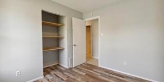 7170 Hickory Grove Gallery 26
