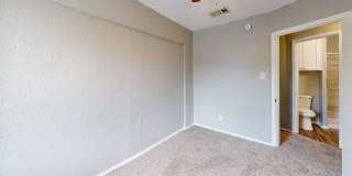 Davis Square Gallery 20