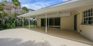 ** LUXURY PARK SHORE STUNNING FULLY REMODELED MODERN UNFURNISHED 3/2 PRIVATE LARGE PATIO HOME WITH PRIVATE PARK SHORE BEACH ACCESS ** NO HOA ** MOVE IN TODAY ** Gallery 28