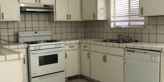 Love Where You Live - 2 Weeks Free Rent! Beautiful Home in Turlock Gallery 6