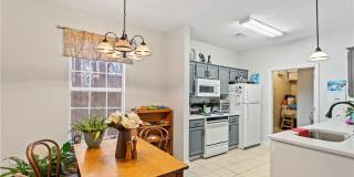 Condo for Rent in Auburn Gallery 9