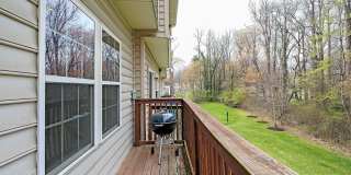 Pet-Friendly Townhome Convenient to UVA & Downtown Gallery 16