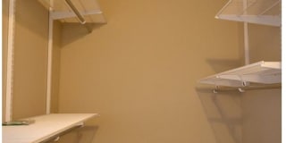 218 ELLSWORTH Street Gallery 12
