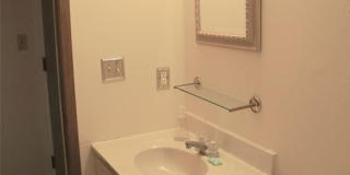 1420 ROYAL OAK Court Gallery 19