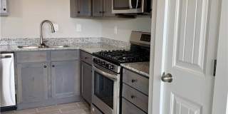 432 Red Robin Street Gallery 9