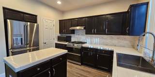 5-Bedroom Beauty in Gated Shadow Hills with Mountain Views Gallery 7