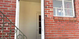 1306 N Elizabeth St Gallery 12