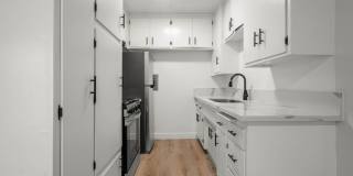 928 4th Street Gallery 10