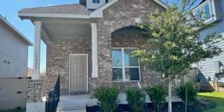 Beautiful Free standing Single Story Sorrento Condominium Home 3-2 with 2 car Garage / Pflugerville Gallery 1