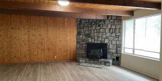 Spacious 3 Bed 2 Bath Home-Located on a Corner Lot in Quiet Neighborhhood Gallery 1