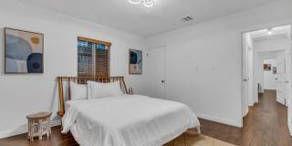 1006 N Crescent Heights Blvd Gallery 18