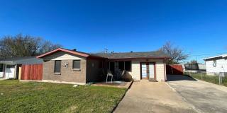 3 bedroom 1.5 bathroom! HOUSING ACCEPTED! Gallery 4