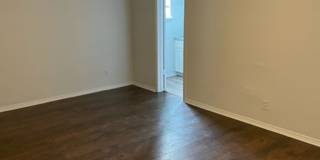 Stunning 3 Bed 2 Bath duplex Gallery 1