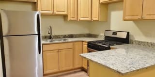 2322 Commonwealth Gallery 14