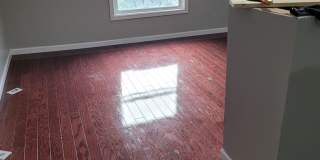 Charming 3BR Duplex in Chicago Gallery 10