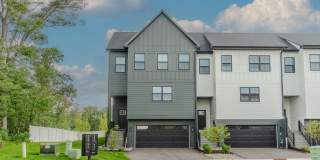 Foxtail Hollow Townhomes Gallery 48