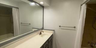 Beautiful 4 bed home Gallery 17