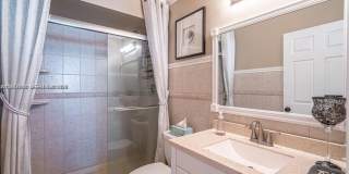 221 Waterside Dr Gallery 8