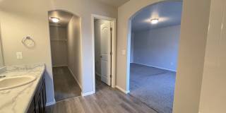 Townhome w/ 2 car garage, A/C-Newer, Low Maintance, & Conviniently Located Gallery 12