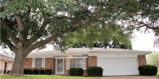 213 Munz Street Gallery 1