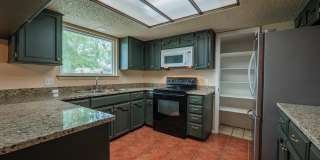 1002 River Oak Gallery 10