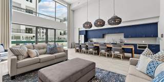 Harbor Hill Gallery 15