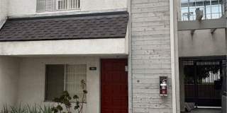 618 N Howard Street Gallery 2