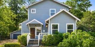 UT PRE-LEASE: North Campus 6 bed / 3 bath Remodel, High-End Kitchen Features SS Appliances, Wood Floors, Updated Bathrooms Gallery 1