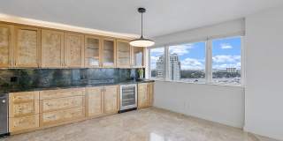 3000 Holiday Drive Gallery 9