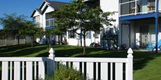 Beautiful 2 Bed 2 Bath Apartment - FIRST MONTH FREE!! Gallery 9