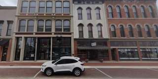 118 S Walnut Street Gallery 1
