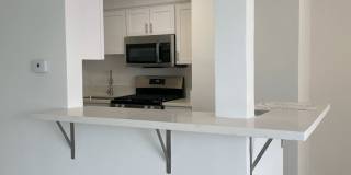 1815 N. Harvard Blvd. Gallery 11